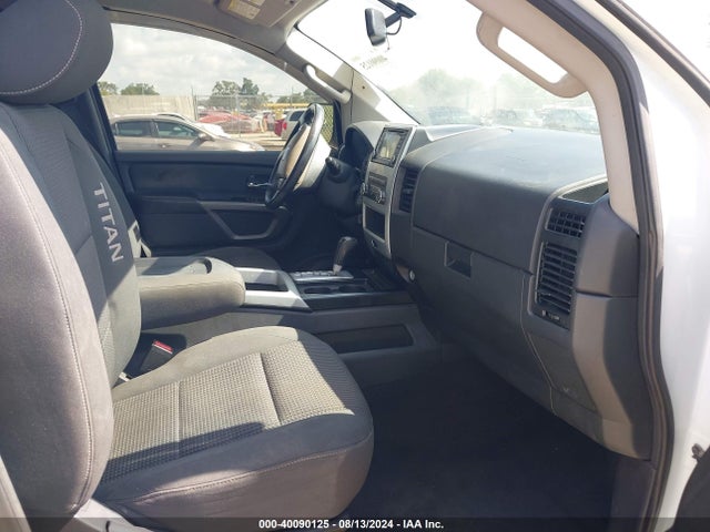 Nissan Titan Pro-4x 2015 1N6BA0CC8FN500752 Image 5