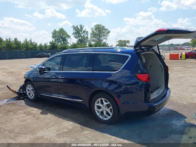 2C4RC1EG9JR157253 Chrysler Pacifica Touring L Plus
