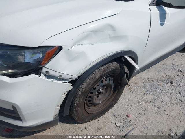 Nissan ROGUE S 2018 5N1AT2MT1JC790674 Image 12