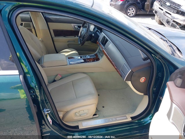 2009 JAGUAR XF SAJWA06B19HR26973 Photo 4