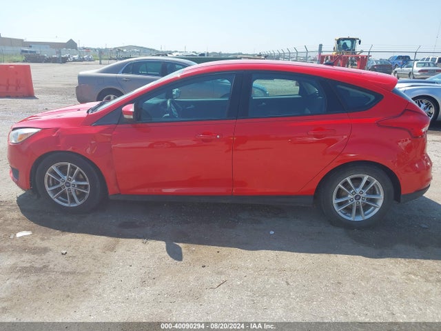 Ford FOCUS SE 2016 1FADP3K20GL228804 Image 14