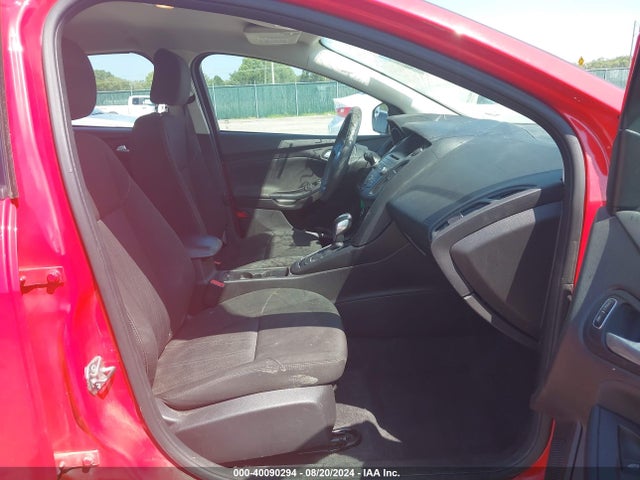 Ford FOCUS SE 2016 1FADP3K20GL228804 Image 5