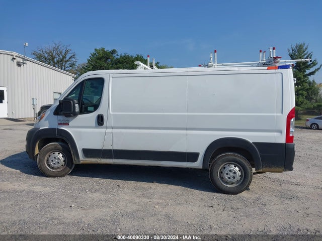 40090330 :رقم المزاد ، 3C6LRVAG4ME553606 vin ، 2021 Ram Promaster 1500 Low Roof 136 Wb مزاد بيع
