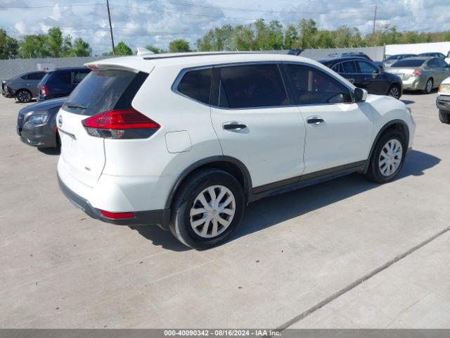 JN8AT2MV0HW006732 Nissan ROGUE S