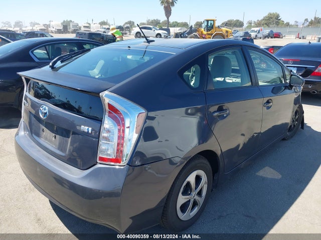 JTDKN3DU9E0373697 Toyota Prius Three