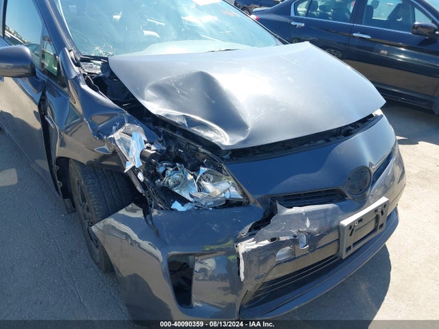 JTDKN3DU9E0373697 Toyota Prius Three