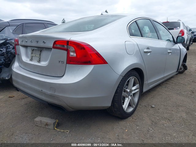 Volvo S60 T5 Premier 2015 YV140MFBXF1307948 Image 4