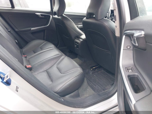 Volvo S60 T5 Premier 2015 YV140MFBXF1307948 Image 8