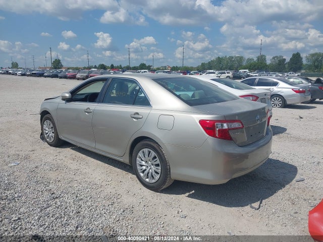 Toyota CAMRY LE 2014 4T4BF1FK4ER398675 Image 3