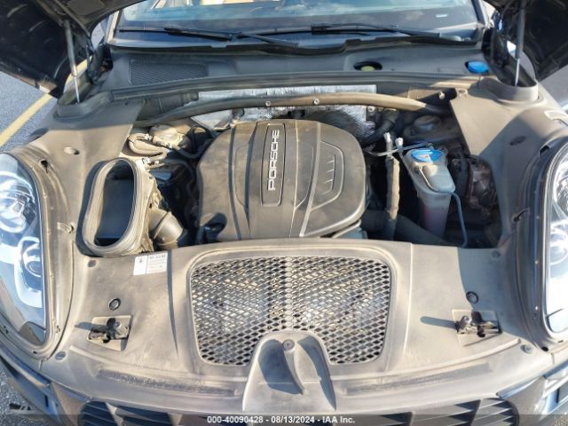 2017 PORSCHE MACAN WP1AA2A50HLB81651 Photo 9