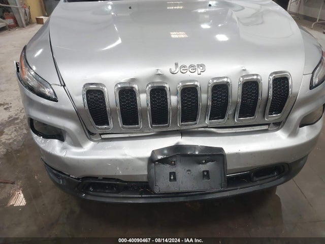 1C4PJMCS6HW567368 Jeep Cherokee Latitude 4x4