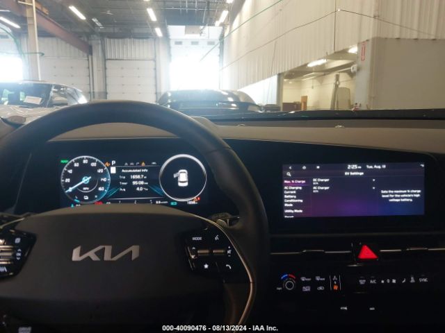 KNDCR3L12R5091300 KIA Niro Ev Wind