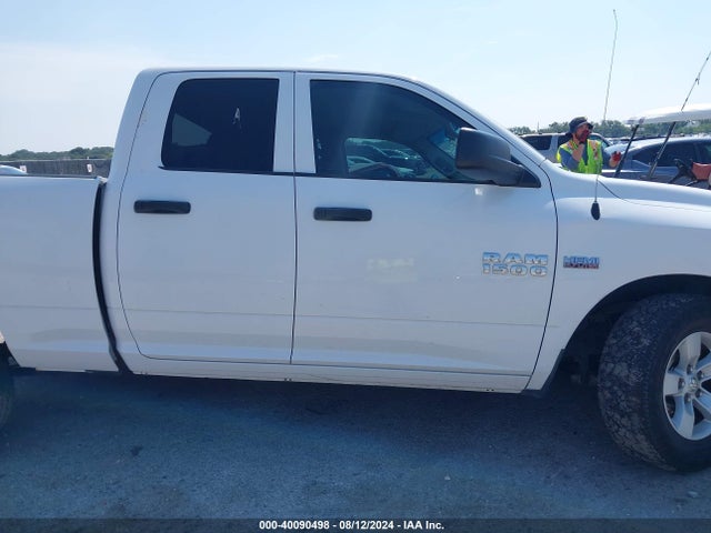 1C6RR7FT8HS588289 RAM 1500 Tradesman Quad Cab 4x4 6'4 Box