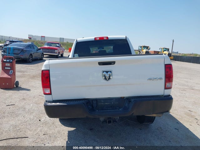 1C6RR7FT8HS588289 RAM 1500 Tradesman Quad Cab 4x4 6'4 Box