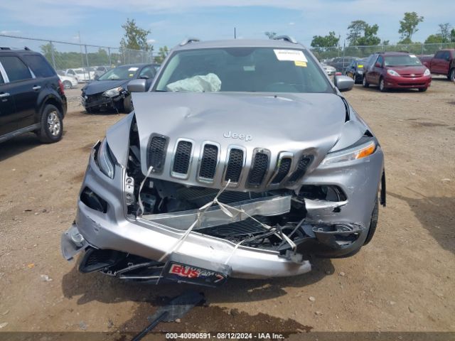 1C4PJMLB8JD579331 Jeep Cherokee Latitude Plus 4x4