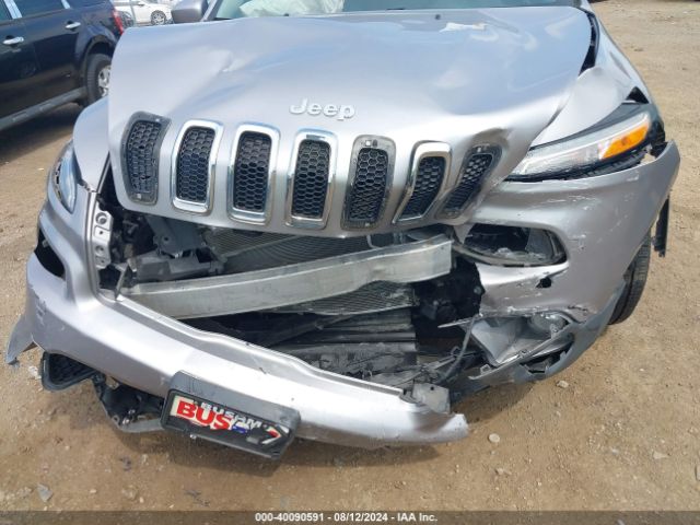 1C4PJMLB8JD579331 Jeep Cherokee Latitude Plus 4x4