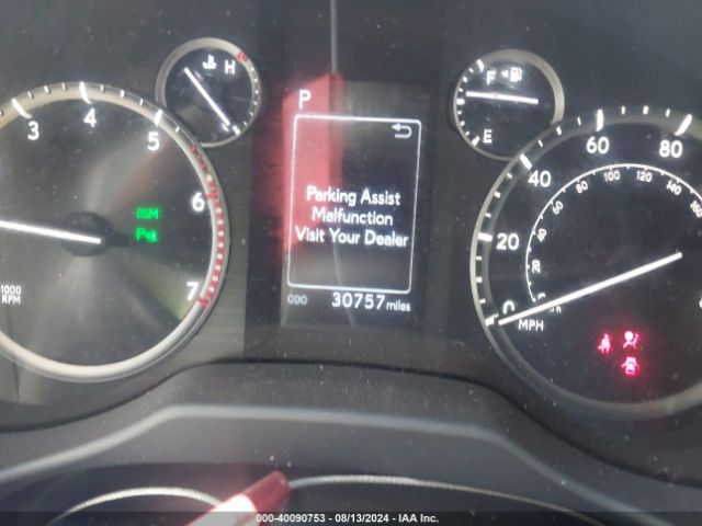 JTJAM7BX2N5327292 Lexus 460 Premium