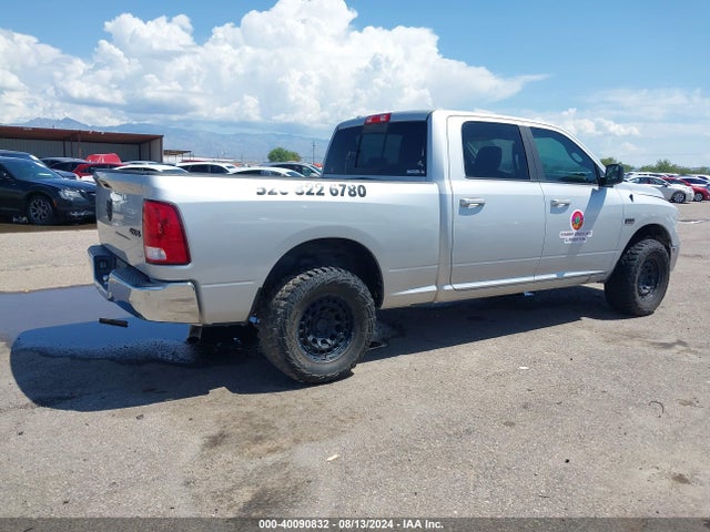 1C6RR7TT5KS602306 RAM 1500 Classic Slt  4x4 6'4 Box