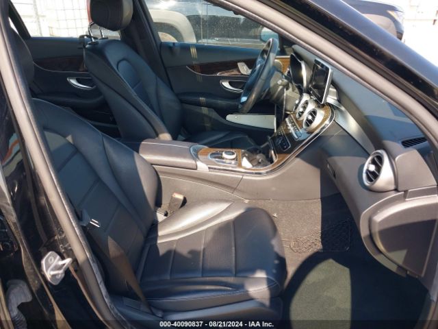 55SWF4JB7JU257660 Mercedes-Benz C 300