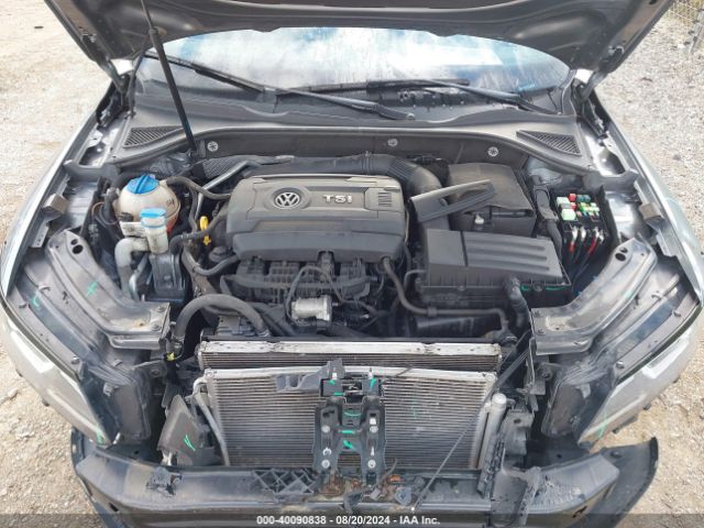 1VWBT7A3XHC053183 Volkswagen Passat 1.8t Se