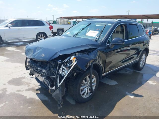 WVGEF9BP1FD002260 Volkswagen Touareg V6 Sport