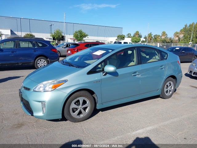 Toyota Prius Two 2014 JTDKN3DU1E1793223 Image 2
