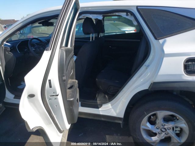 5NMJACAE2PH229495 Hyundai TUCSON SE