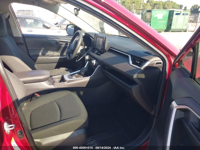 Toyota RAV4 LE 2019 JTMH1RFV1KD501918 Image 5