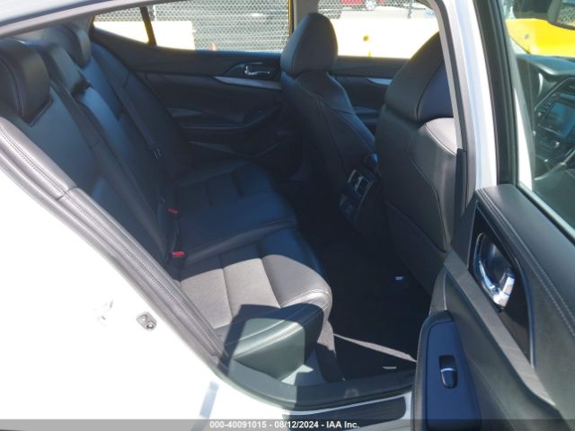 1N4AA6AP6JC402157 Nissan Maxima 3.5 Sl