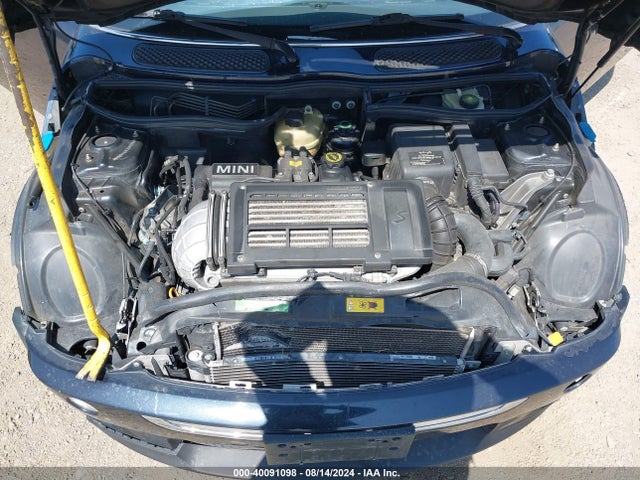 2006 MINI COOPER S WMWRH33526TK57948 Photo 9