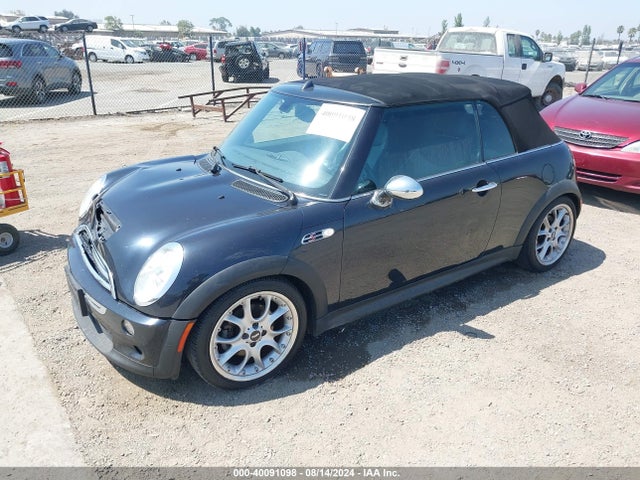 2006 MINI COOPER S WMWRH33526TK57948 Photo 1