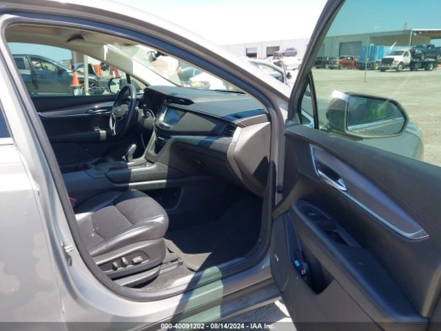 1GYKNCRS3JZ111035 Cadillac XT5 LUXURY