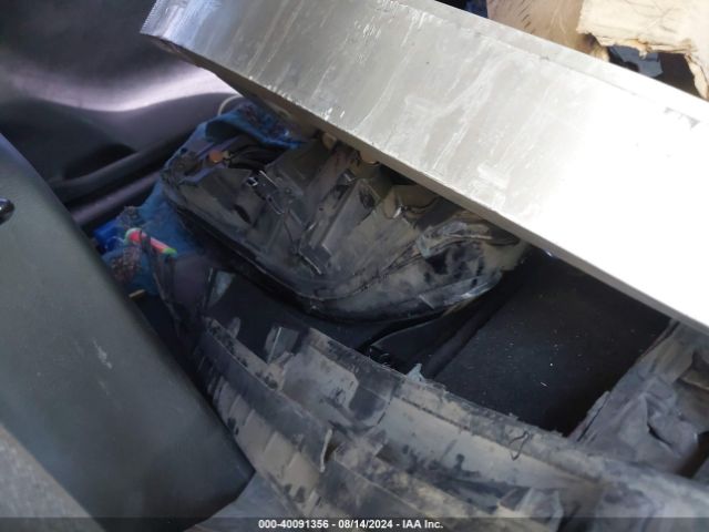 1C4PJLDB0KD457802 Jeep Cherokee Limited Fwd