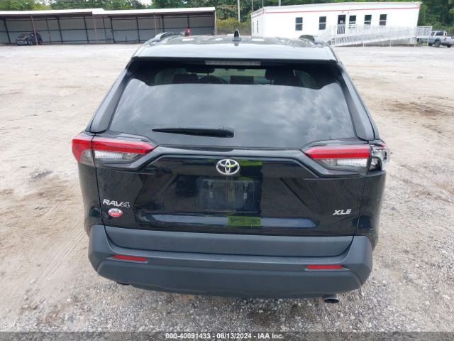 2T3W1RFV8MC086885 Toyota Rav4 Xle