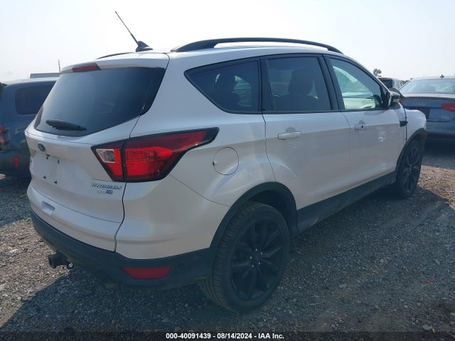 Ford Escape Titanium 2019 1FMCU9J91KUB89302 Image 4