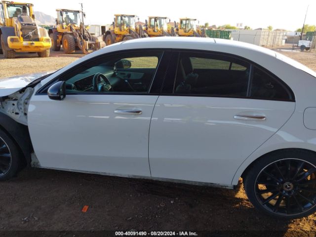 W1K3G4EB5LJ222967 Mercedes-Benz A 220