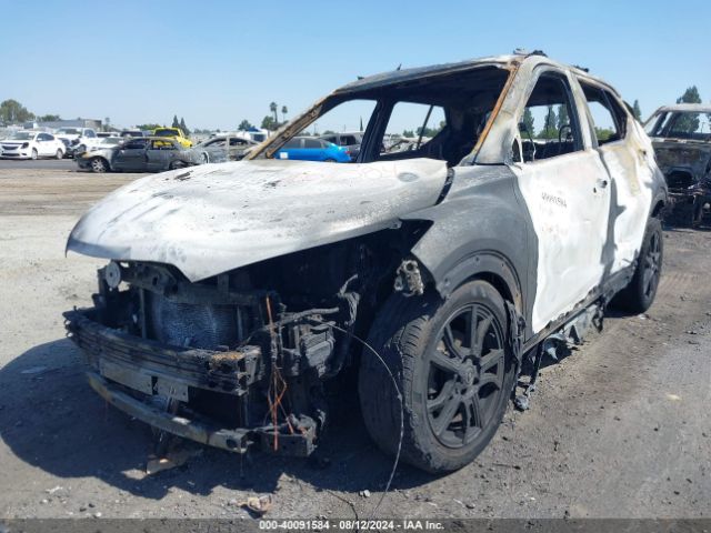 3N1CP5DV2ML556348 Nissan Kicks Sr Xtronic Cvt