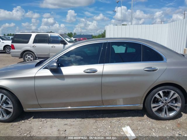 W1KWF8DBXMR644518 Mercedes-Benz C 300 Sedan