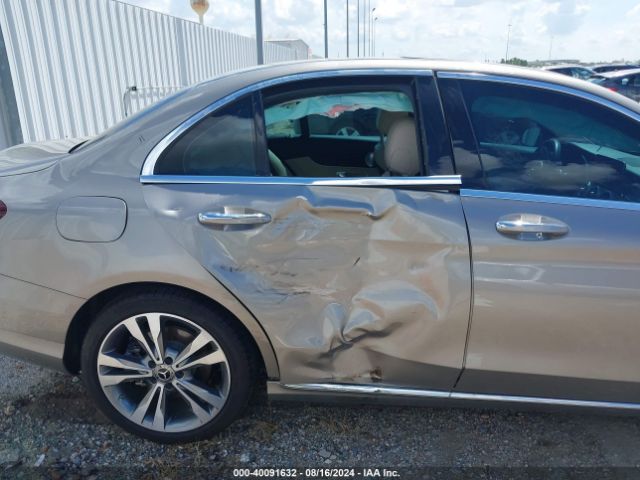 W1KWF8DBXMR644518 Mercedes-Benz C 300 Sedan