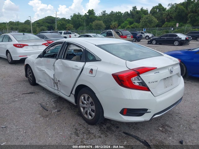 Honda Civic Lx 2019 2HGFC2F62KH570722 Image 3