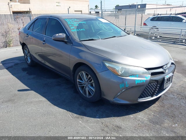 Toyota CAMRY SE 2015 4T1BF1FK6FU052798 zdjęcie główne