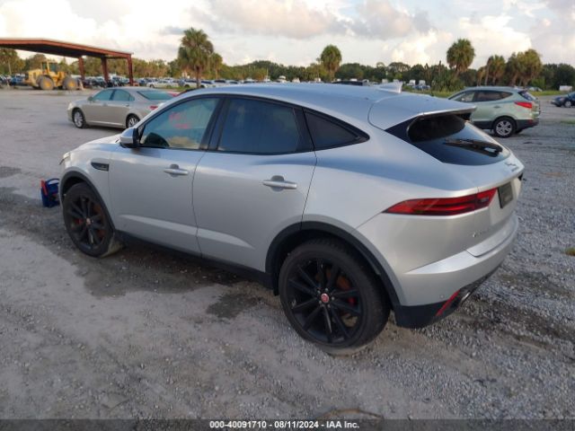2019 JAGUAR E-PACE SADFP2FX7K1Z34034 Photo 2