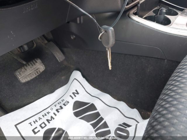 JA4AD2A39JJ004213 Mitsubishi Outlander Es