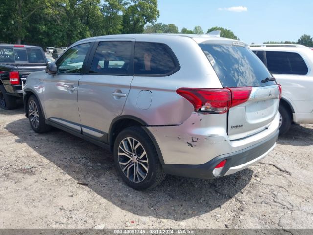 JA4AD2A39JJ004213 Mitsubishi Outlander Es