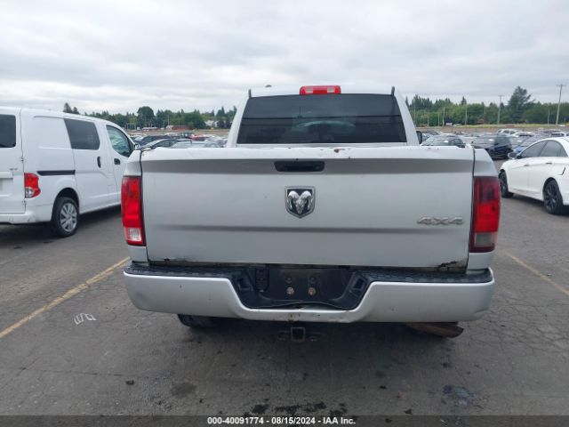 1C6RR7FG0JS270594 RAM 1500 Express Quad Cab 4x4 6'4 Box