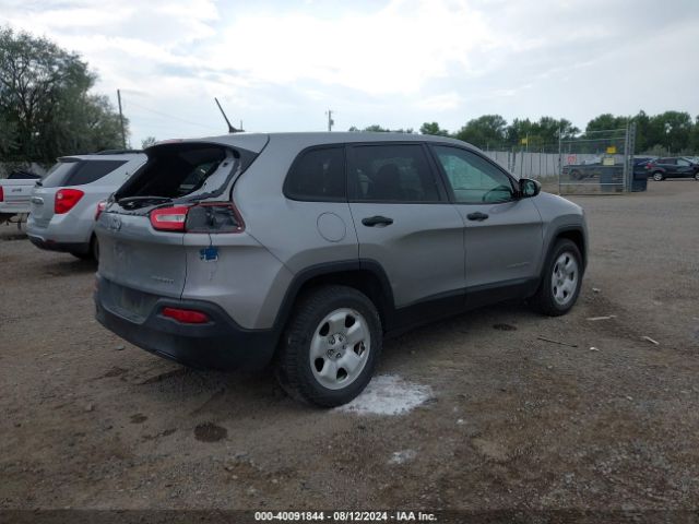 1C4PJMAB3GW266932 Jeep Cherokee Sport