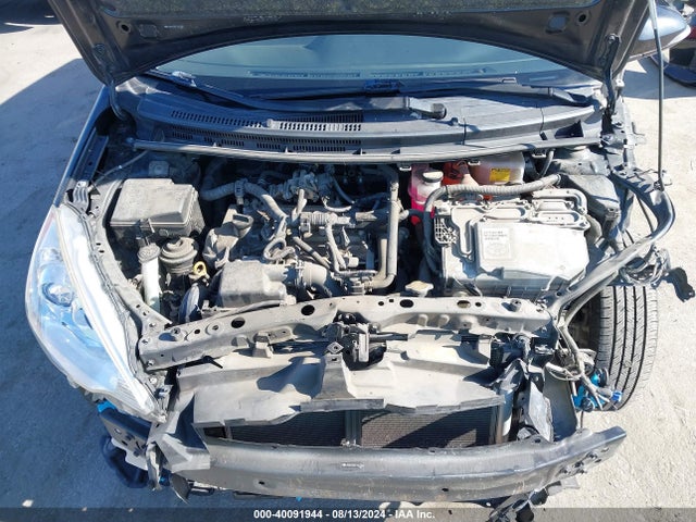 Toyota PRIUS C 2014 JTDKDTB35E1567280 Image 22