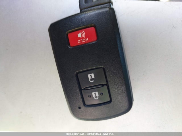 Toyota Prius C Three 2014 JTDKDTB35E1567280 Image 11