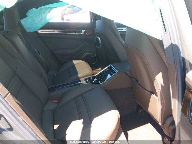 WP0AB2A71PL130190 Porsche Panamera 4s