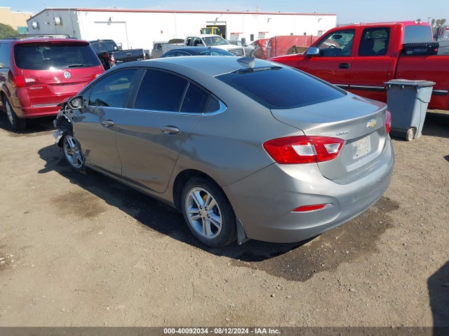 Chevrolet Cruze Lt Auto 2018 1G1BE5SM7J7247136 Image 3